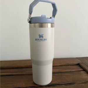 Stanley 30 Oz Flip straw glacier